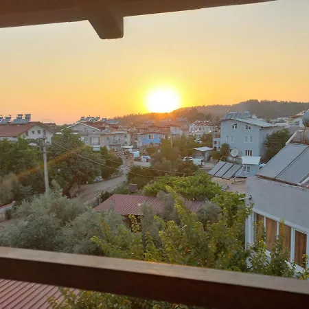 Sunshine Guest House With Terrace Bed and Breakfast *
