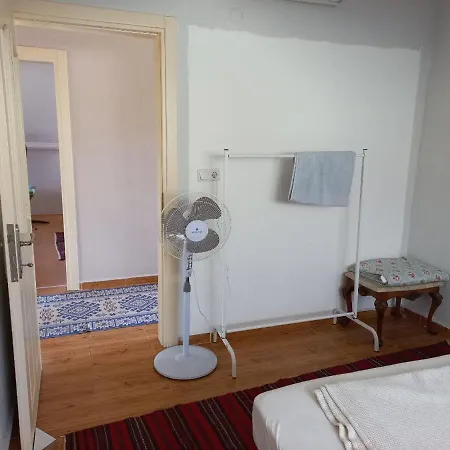 Sunshine Guest House With Terrace Bed and Breakfast *