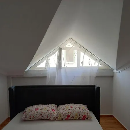 Sunshine Guest House With Terrace Bed and Breakfast